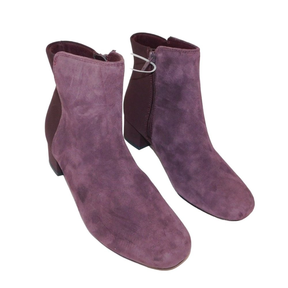 CLARKS Chartli Valley Ultimate Comfort Collection Bootie sz 7 New